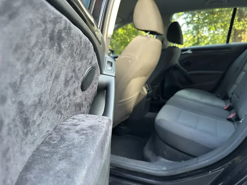 Grey Alcantara door card and seats