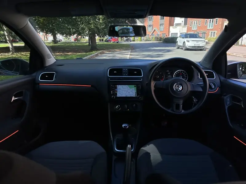 Ambient light line across the dashboard